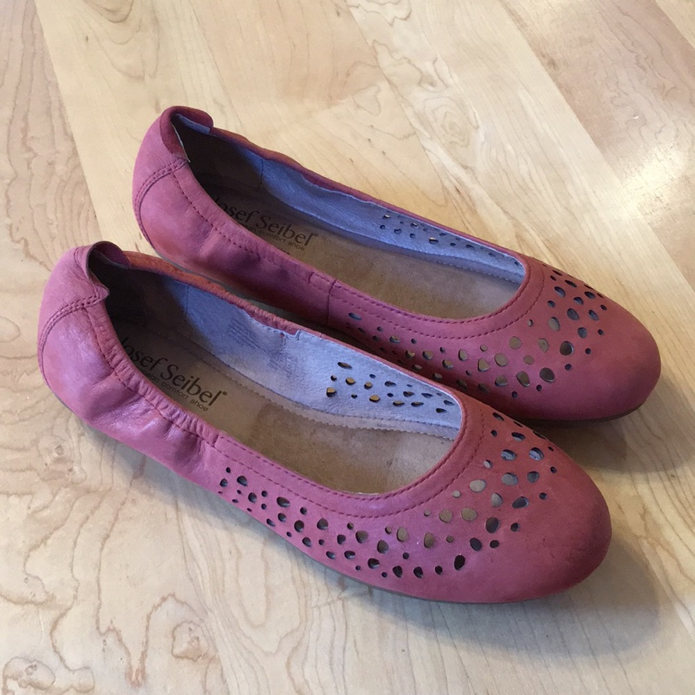 Josef Seibel Pippa 29 Perforated Leather Ballet Flats